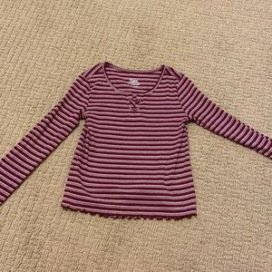 Stripped log sleeve shirt